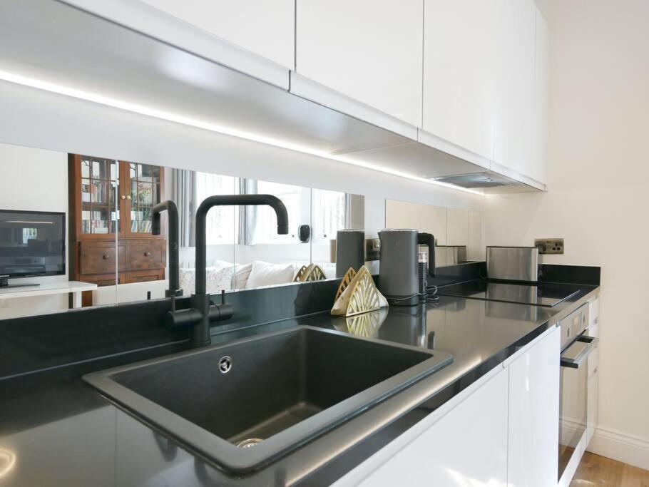 Newly Refurbished 2 Bed Apartment In Paddington London Kültér fotó